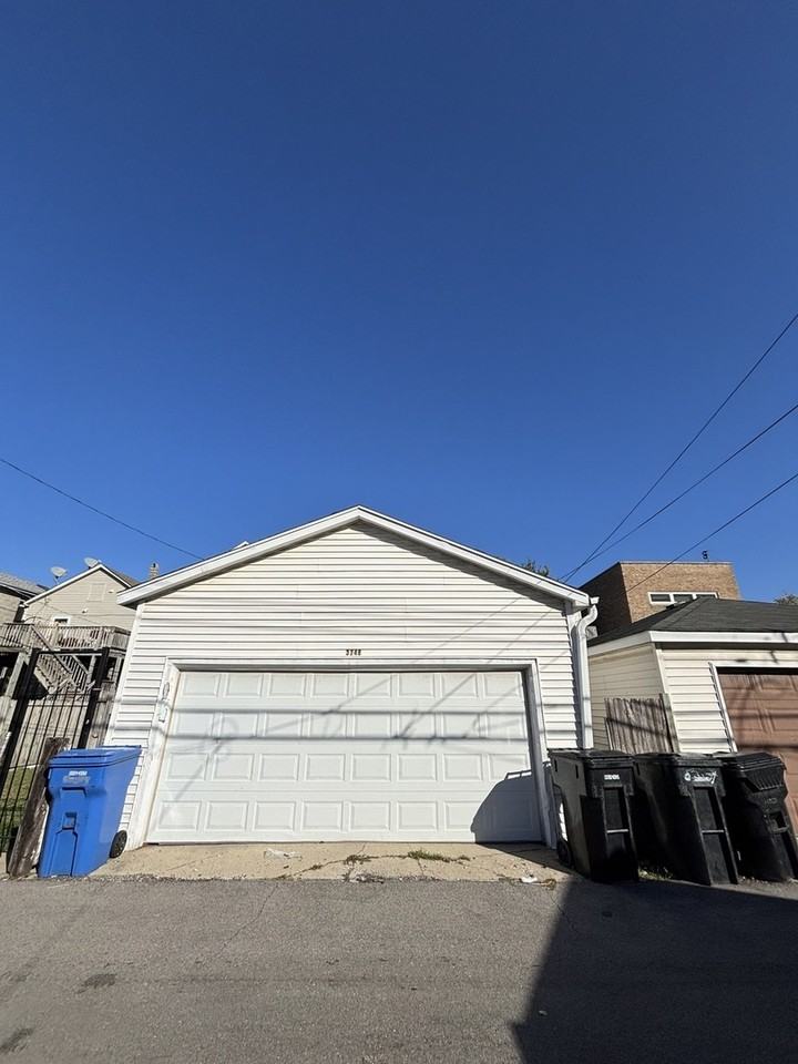 3748 S Wallace St #2 - Photo 4 of 26