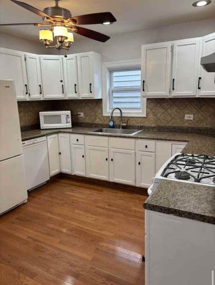 3748 S Wallace St #2 - Photo 5 of 26