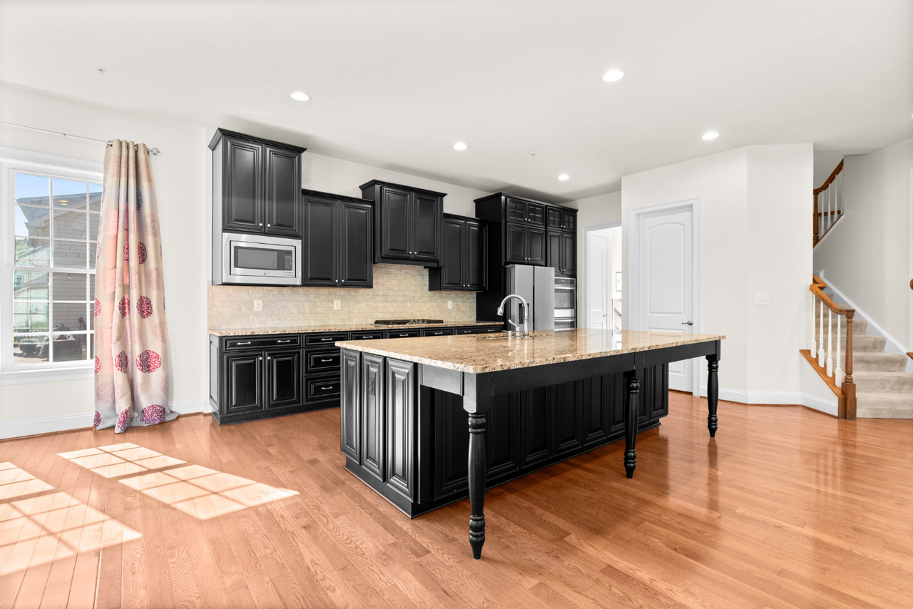 208 Bottsford Ave #NA - Photo 6 of 30