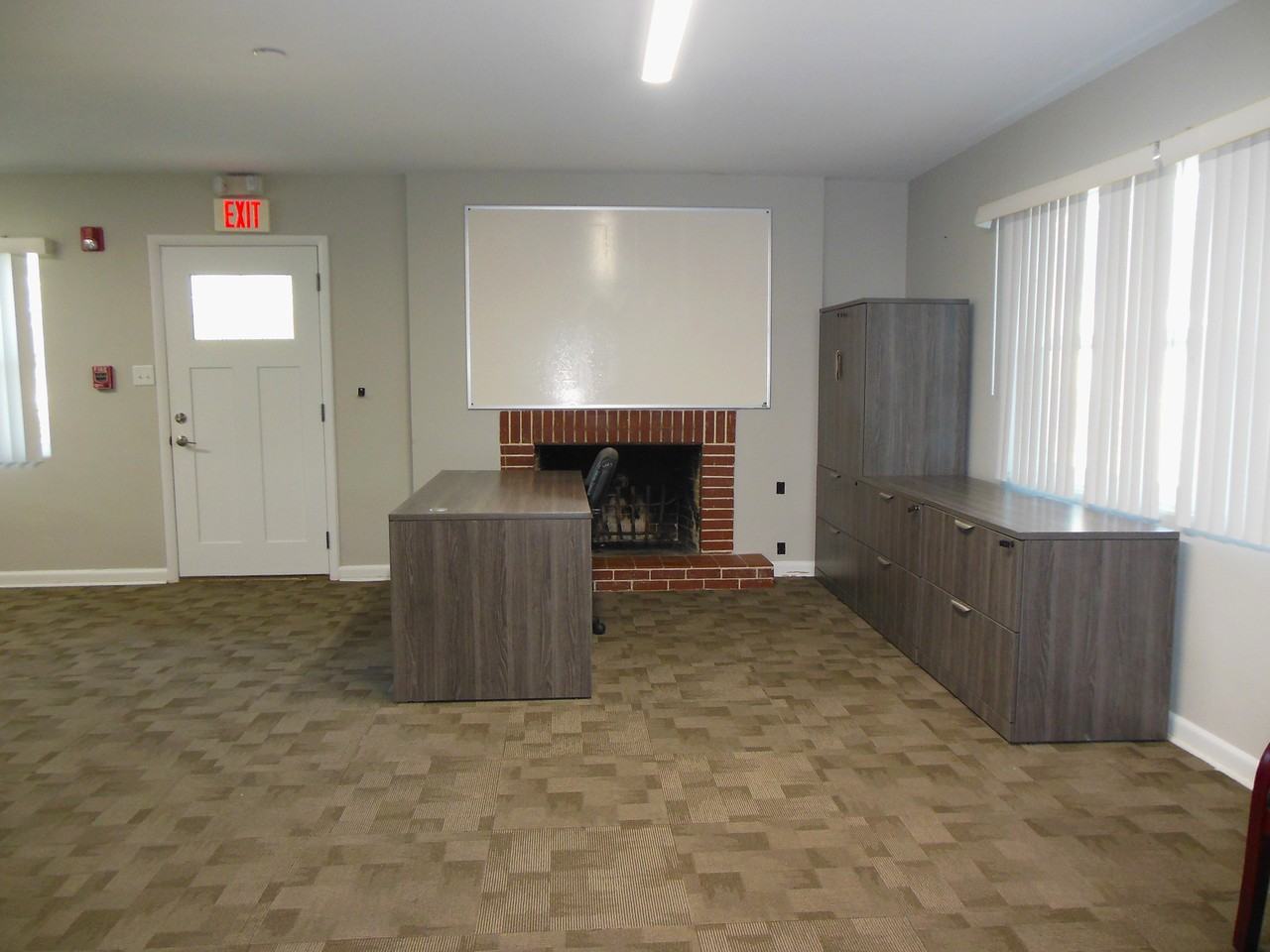 500 S Dexter Ave - Photo 6 of 22