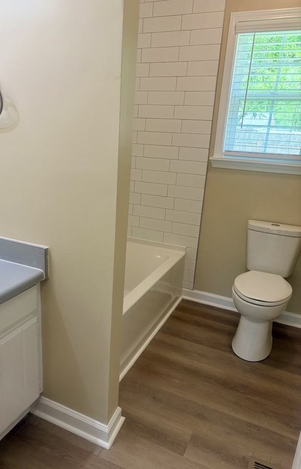 1039 N Lakeshore Dr #NA - Photo 6 of 17