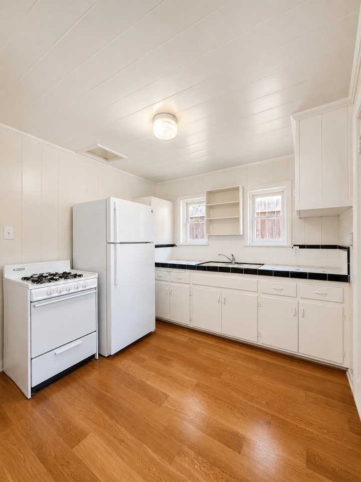 7511 Willoughby Ave #7511 - Photo 5 of 14