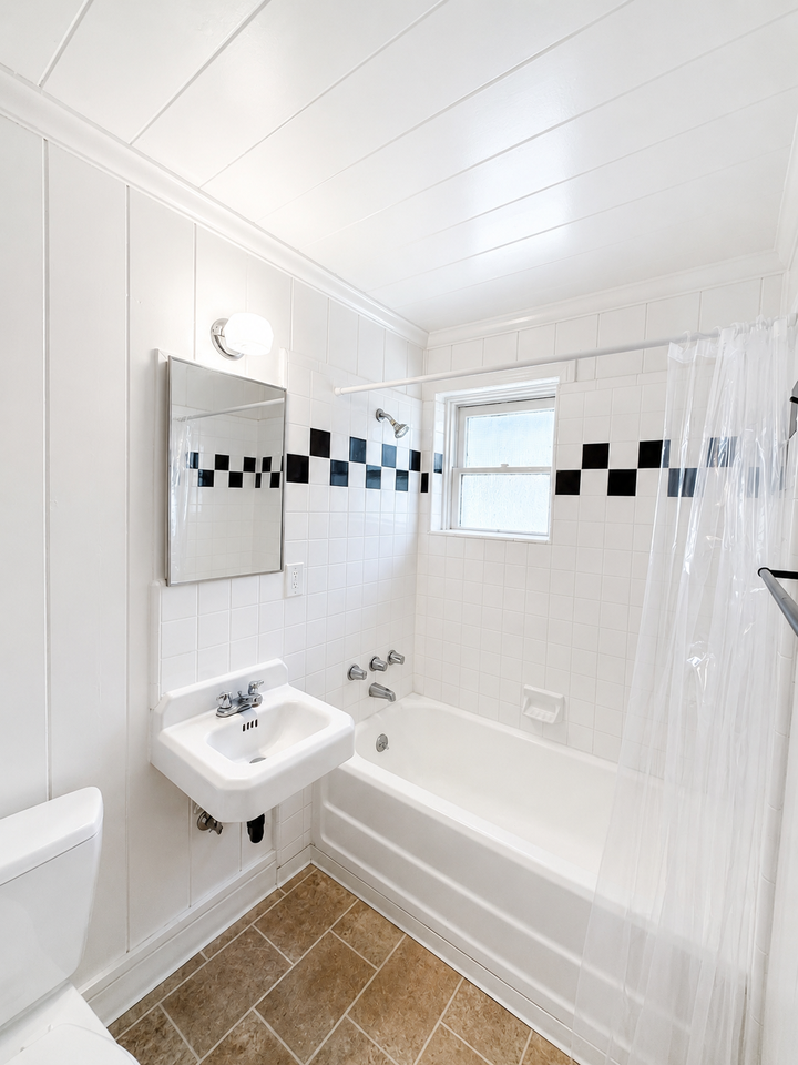 7511 Willoughby Ave #7511 - Photo 6 of 14