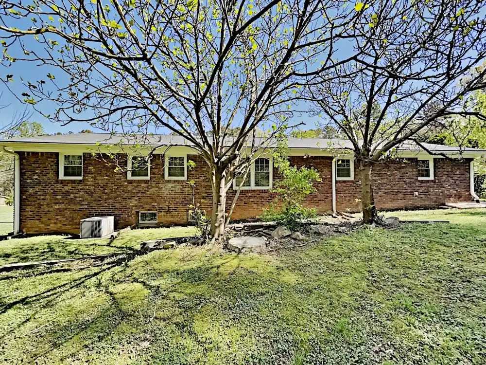 879 Howard Ct Sw #NA - Photo 7 of 7