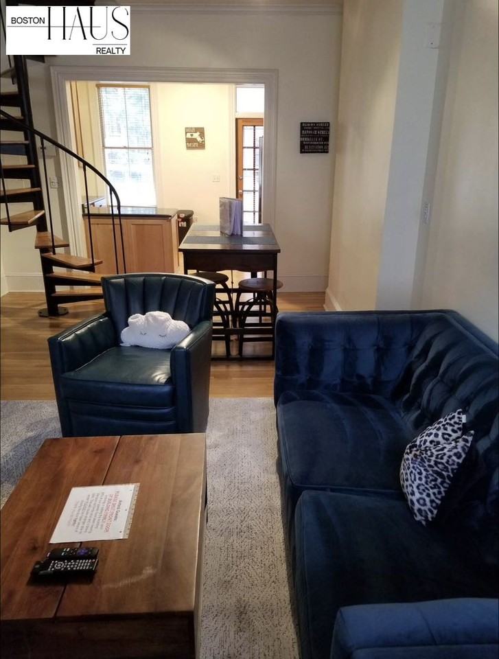 38 Hanson St #2 - Photo 2 of 22