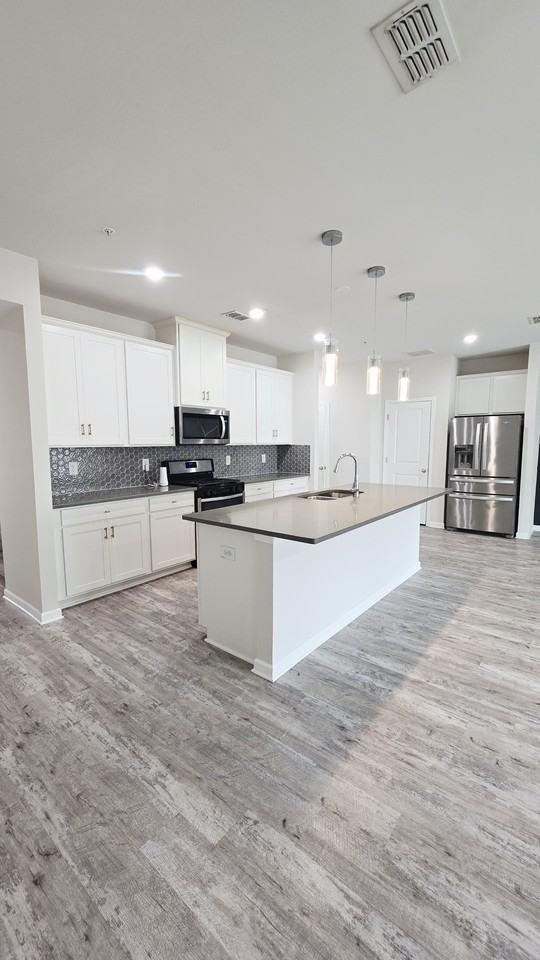 1159 Arrowlake Rd #1159 - Photo 6 of 27