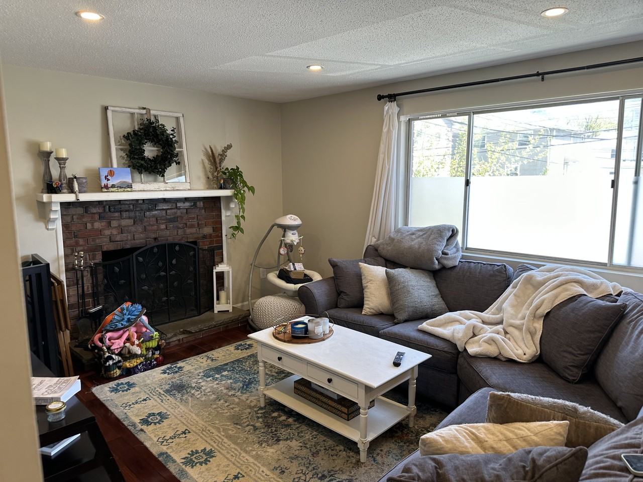 52 Gilbert St #52 - Photo 2 of 10