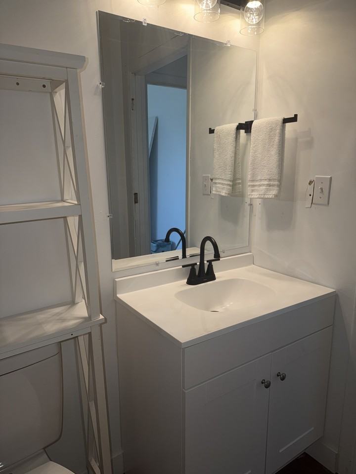 1206 Westwood Dr #1 - Photo 7 of 12