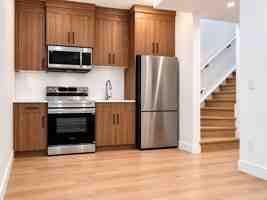 featured image of 515 17 Ave Nw
