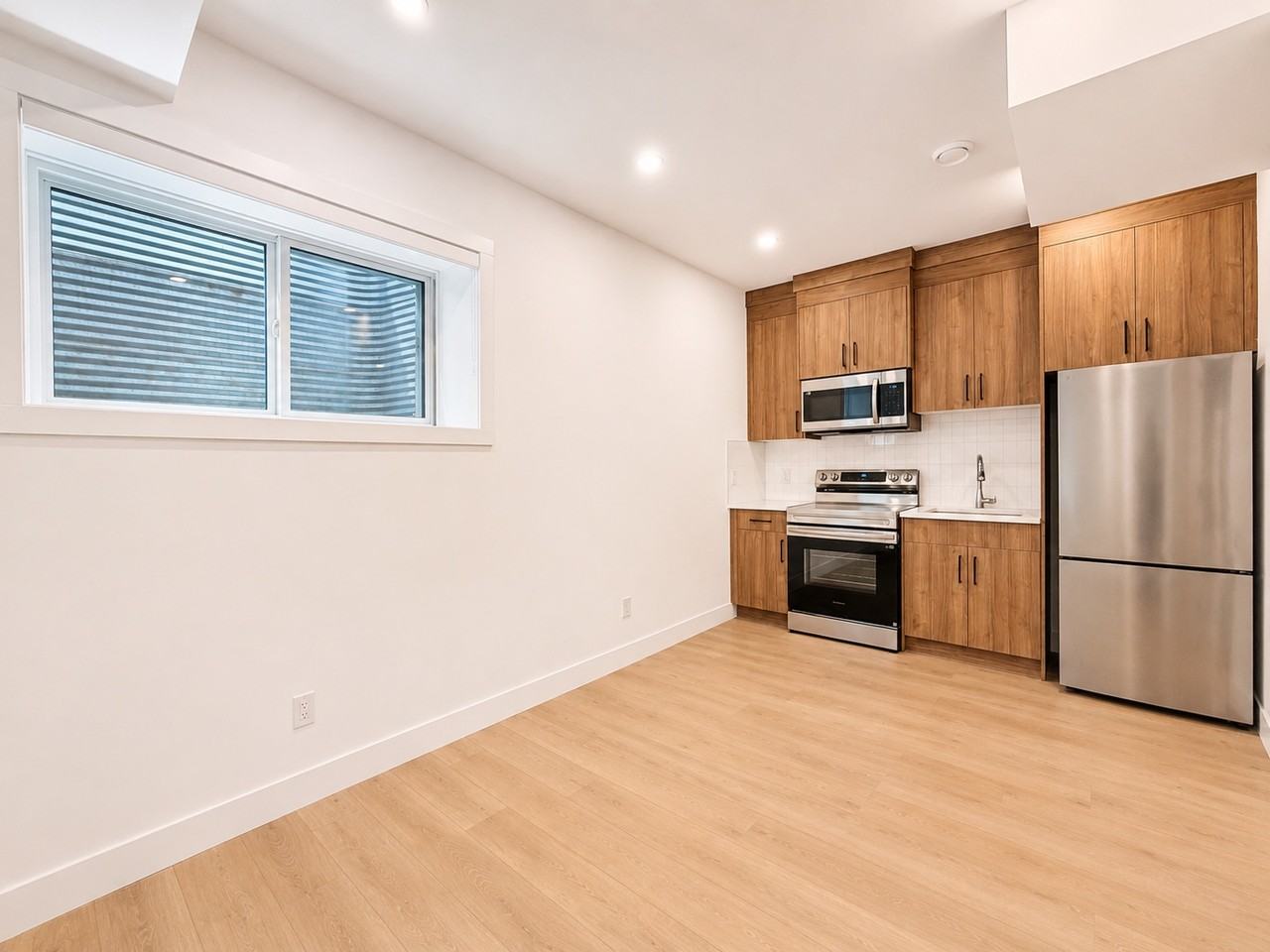 Pleasant 10 Basement Suite - Photo 2 of 10