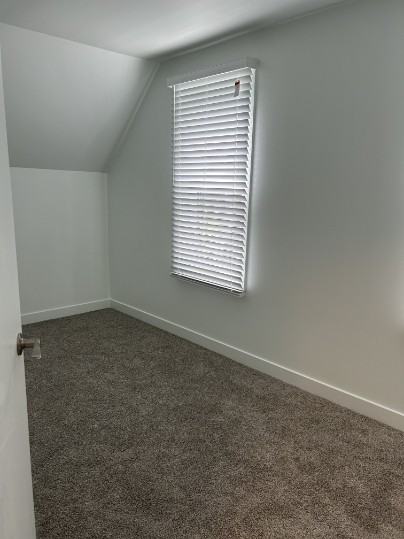 SF217 | 1 Month Free – 2 Bedroom Basement Suite – North Edmonton - Photo 4 of 14