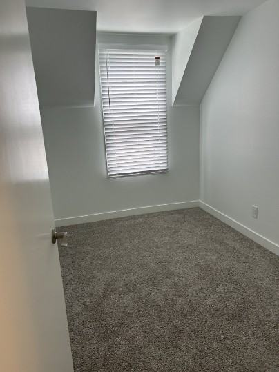 SF217 | 1 Month Free – 2 Bedroom Basement Suite – North Edmonton - Photo 7 of 14