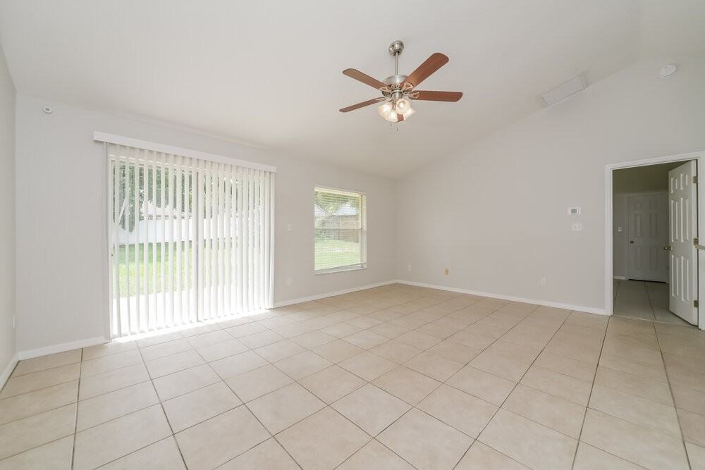 918 Palm Forest Ln - Photo 5 of 16