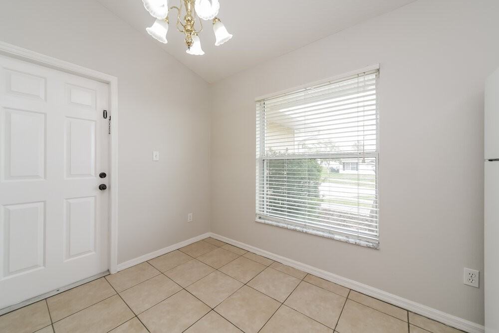 918 Palm Forest Ln - Photo 7 of 16