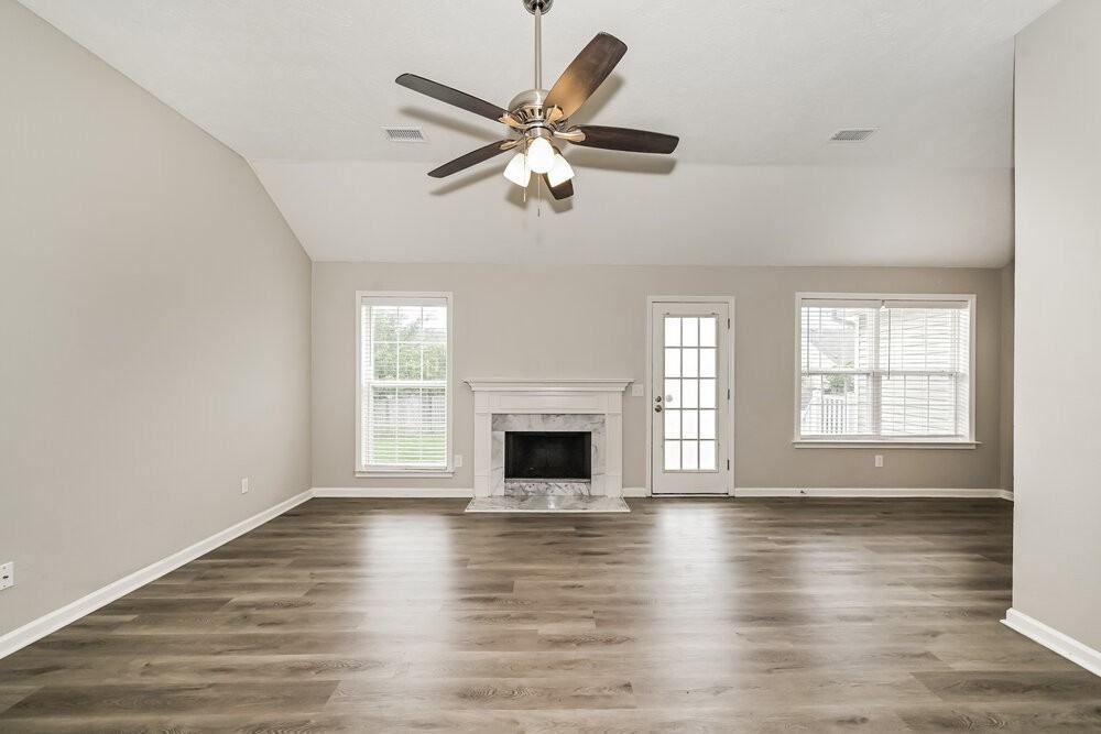 416 Lake Forest Dr - Photo 3 of 16
