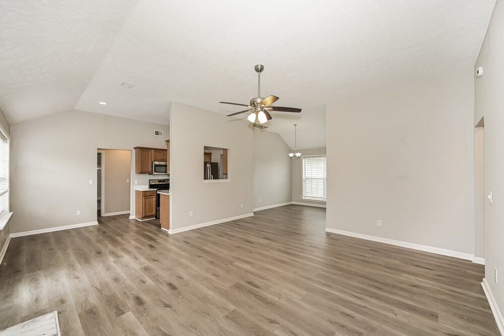 416 Lake Forest Dr - Photo 4 of 16