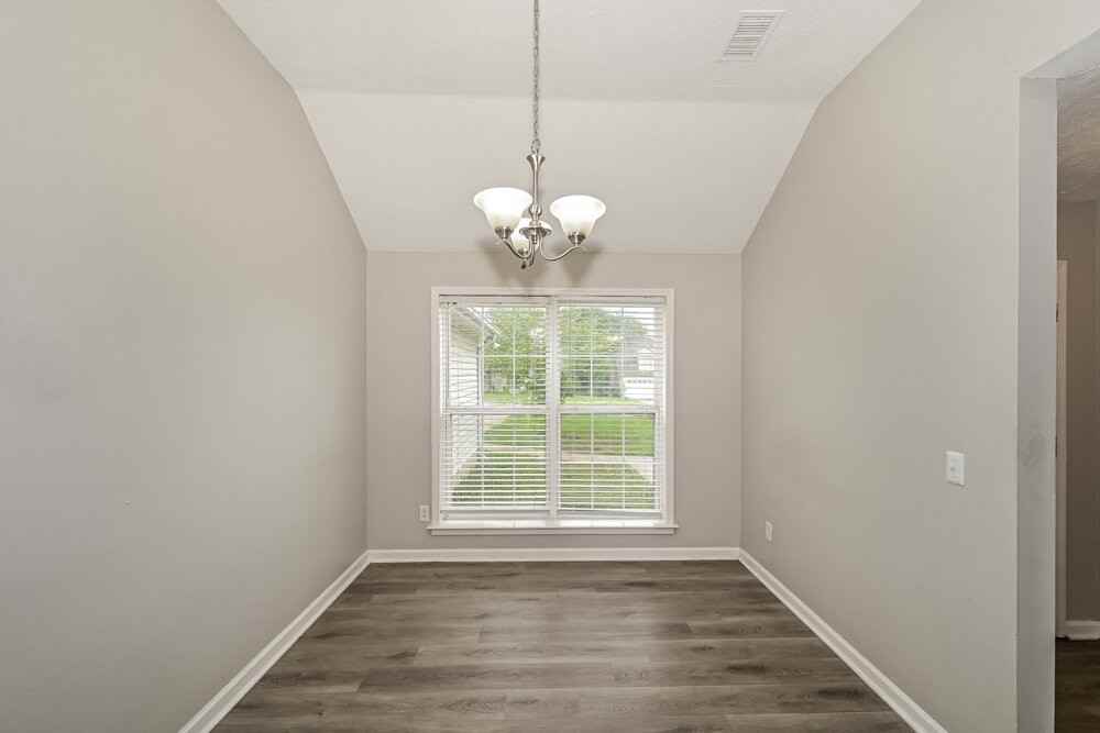 416 Lake Forest Dr - Photo 5 of 16