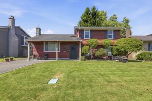 featured image of 10851 Rosecroft Cres #1