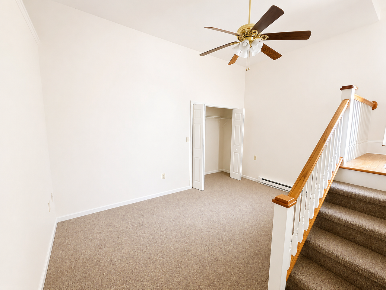 283 E Main St #7 - Photo 3 of 7