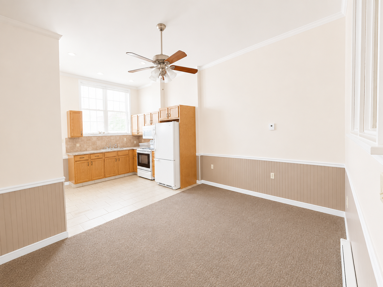 283 E Main St #7 - Photo 5 of 7