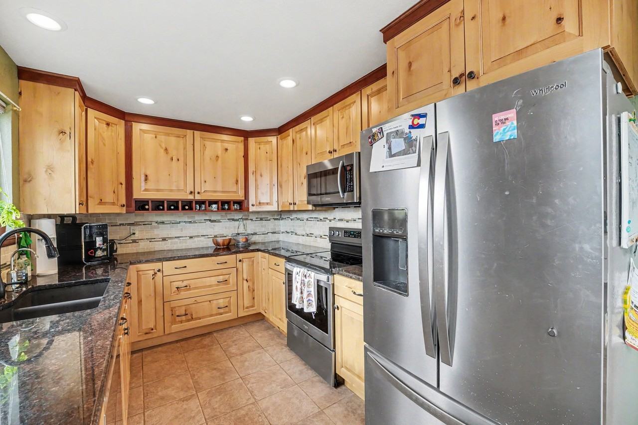 448 Somerset Dr #1 - Photo 6 of 23