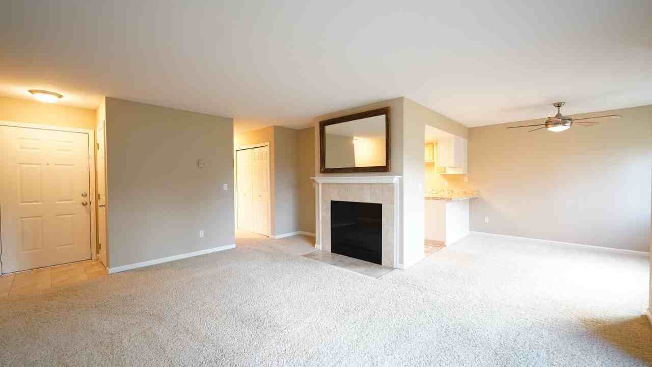 9380 Sw 146th Ter Apt M2 #M2 - Photo 4 of 43