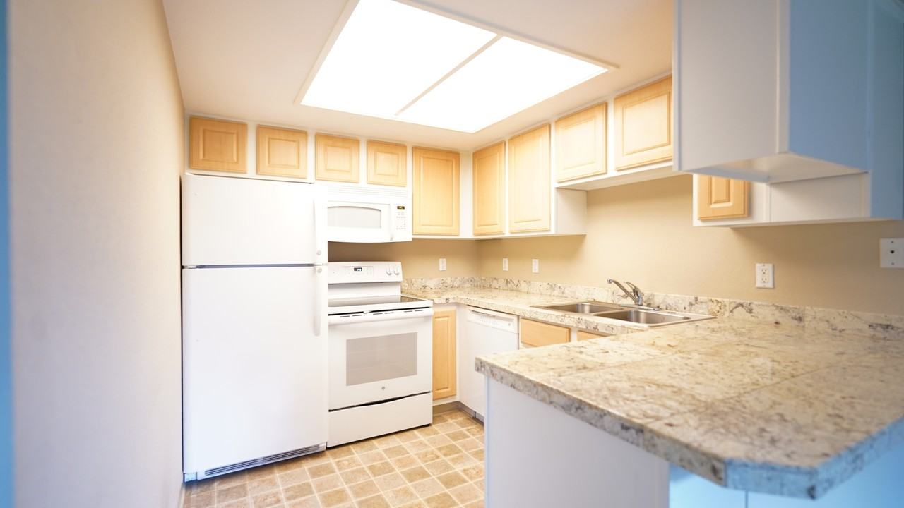 9380 Sw 146th Ter Apt M2 #M2 - Photo 7 of 43
