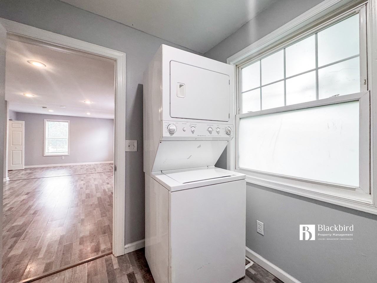 716 55th St Ne #1 - Photo 5 of 11