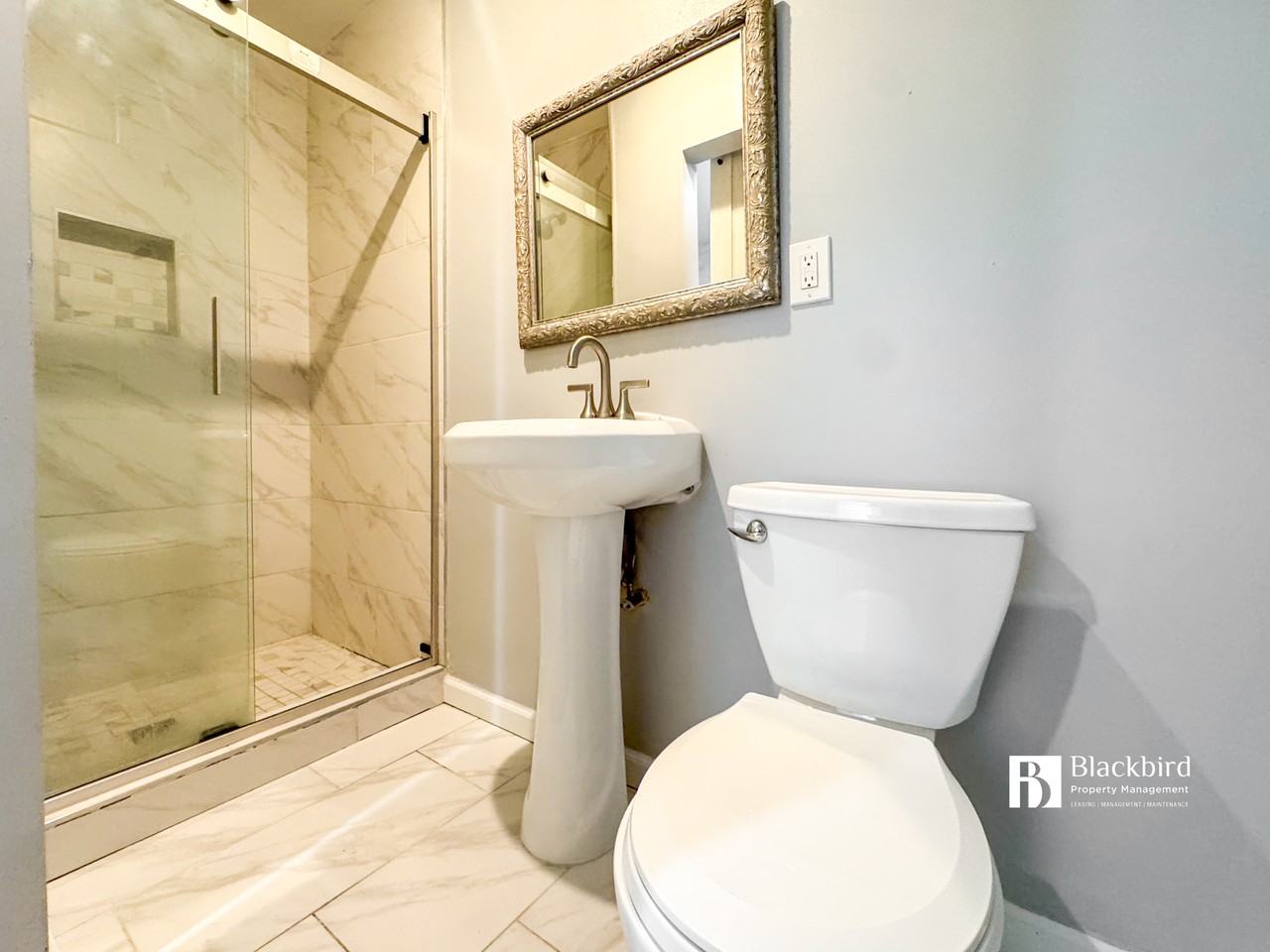 716 55th St Ne #1 - Photo 6 of 11