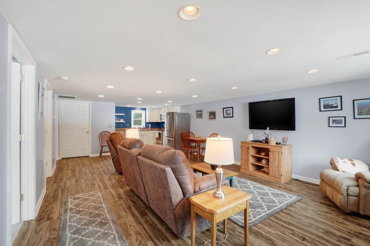 25 Boundary Dr #1 - Photo 2 of 25