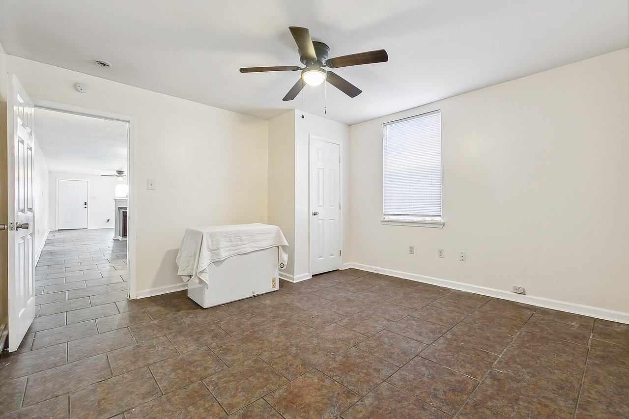 2338 Annette St #1 - Photo 4 of 10