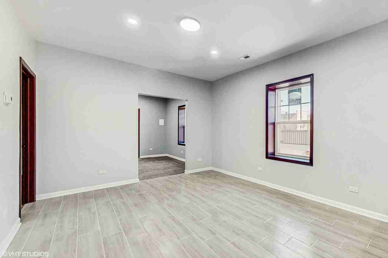 6808 North Clark Street - 2EUnit 2W #2E - Photo 3 of 50