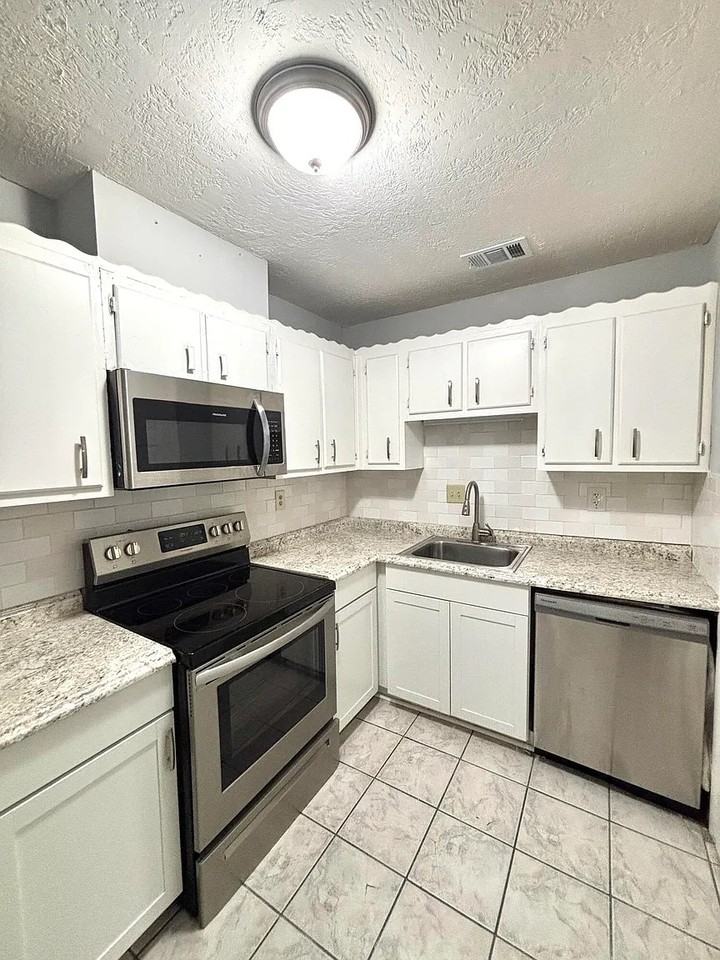 1017 Stevens Creek Rd #G186 - Photo 6 of 10