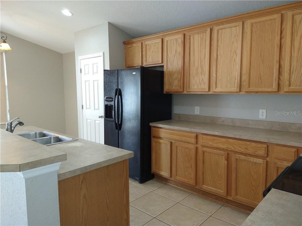 5134 Sw 41st St #1 - Photo 6 of 12