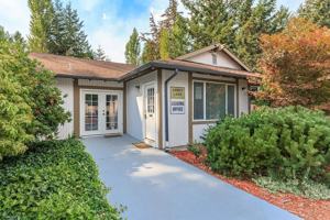 featured image of 522 Lilly Rd Ne