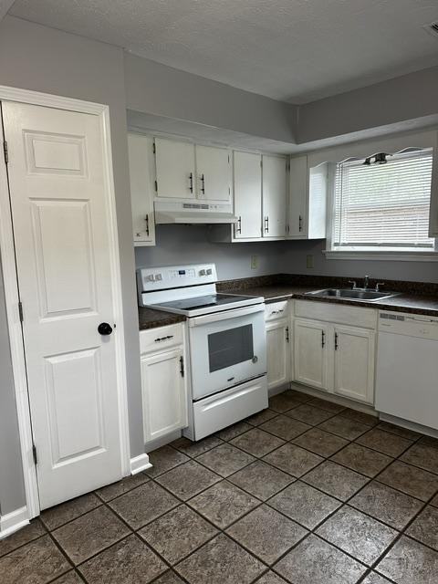 4524 Cordova Rd - Photo 2 of 11