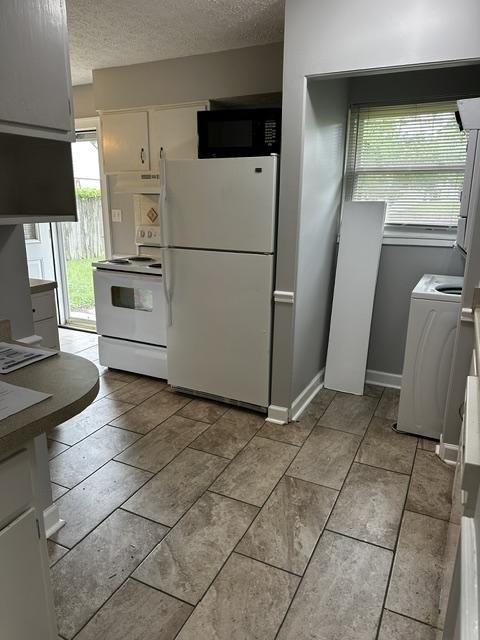 4208 Prince Ln - Photo 2 of 7