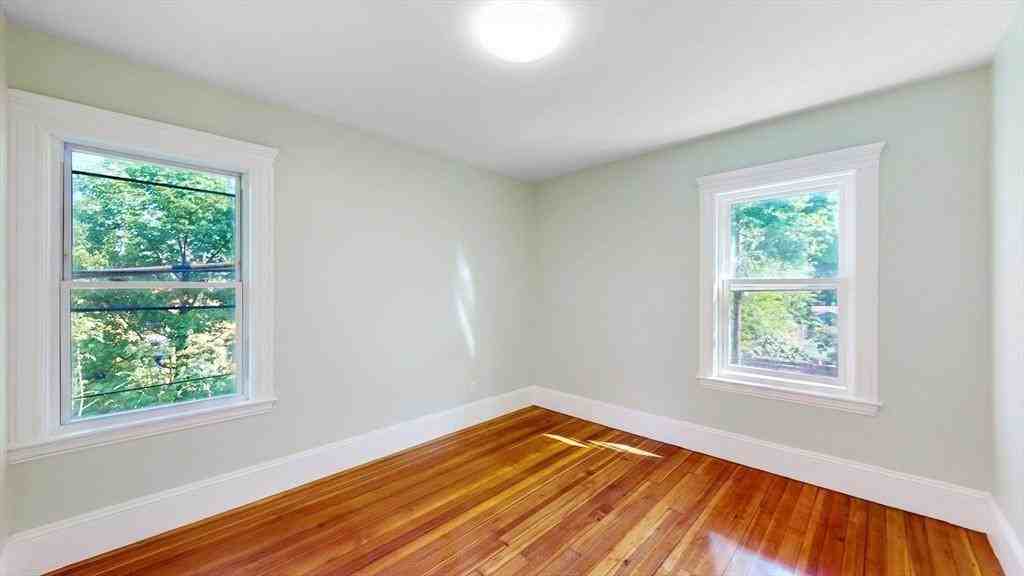 294 Park St #294 - Photo 5 of 25