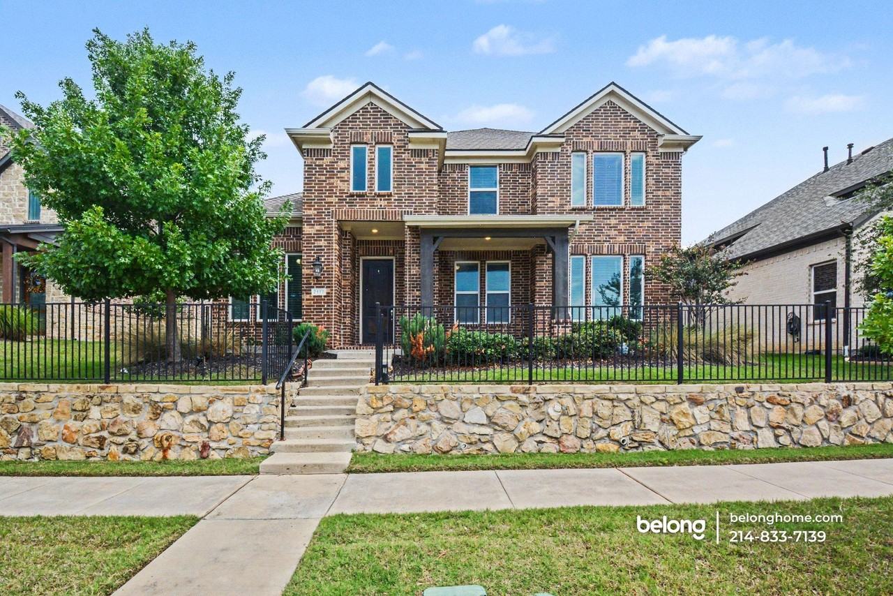 2172 Poppyvine Rd - Photo 2 of 32