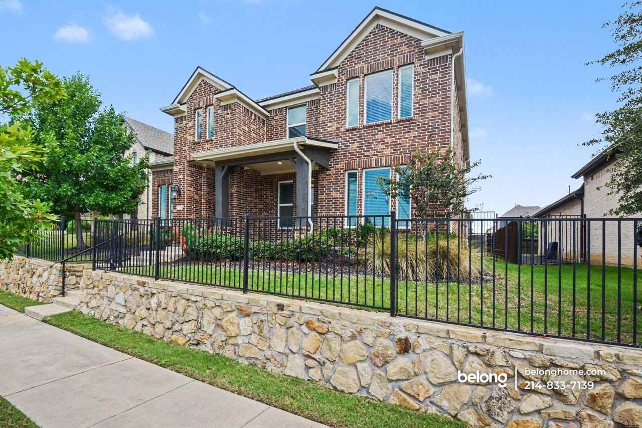 2172 Poppyvine Rd - Photo 4 of 32