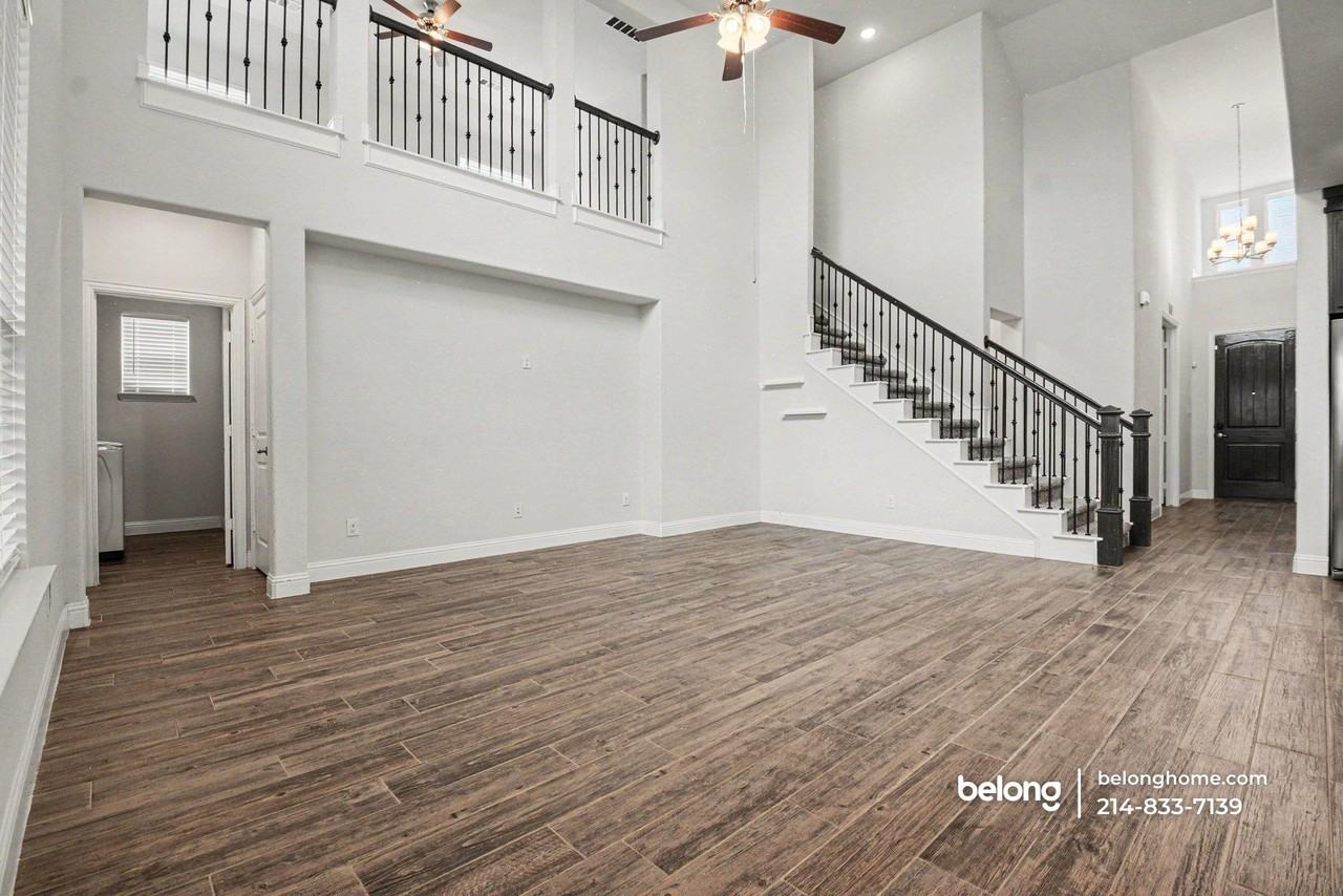 2172 Poppyvine Rd - Photo 6 of 32