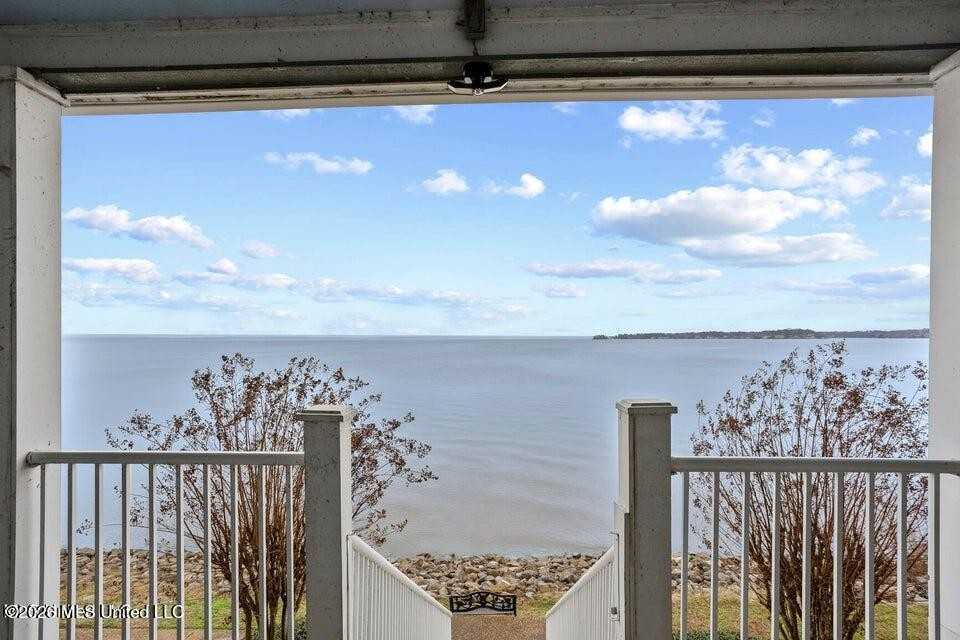 74 Lake Barnett Dr - Photo 2 of 27