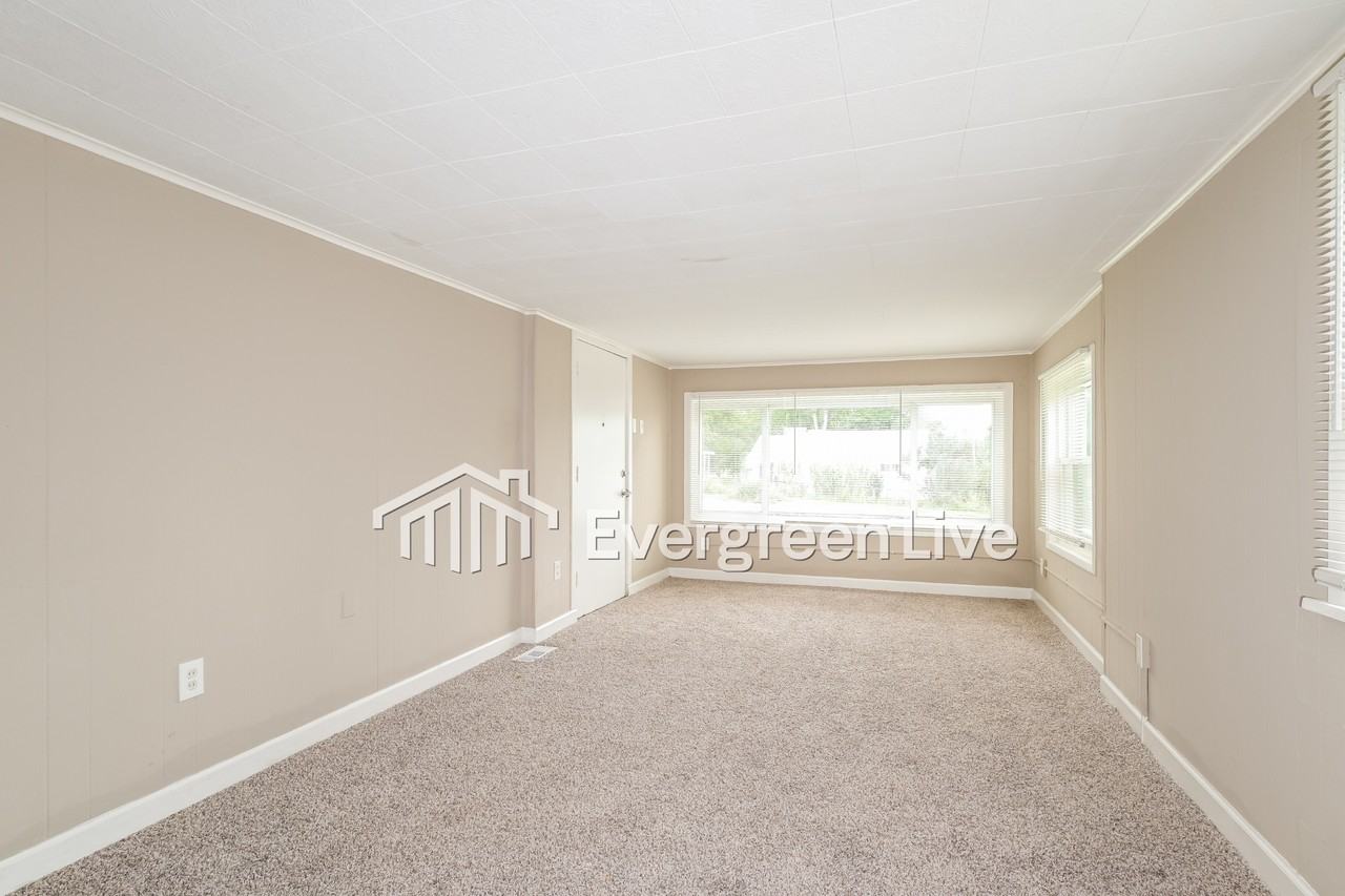9500 Echo Ln - Photo 4 of 15