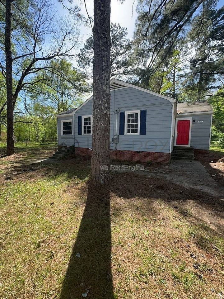 201 W Santa Clair St - Photo 2 of 10