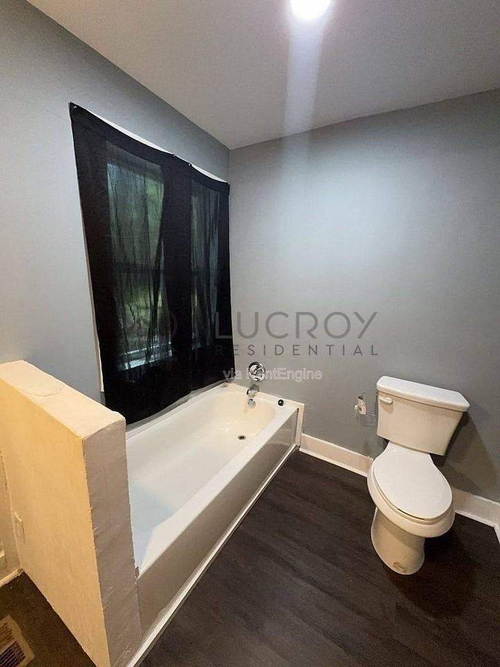 201 W Santa Clair St - Photo 7 of 10
