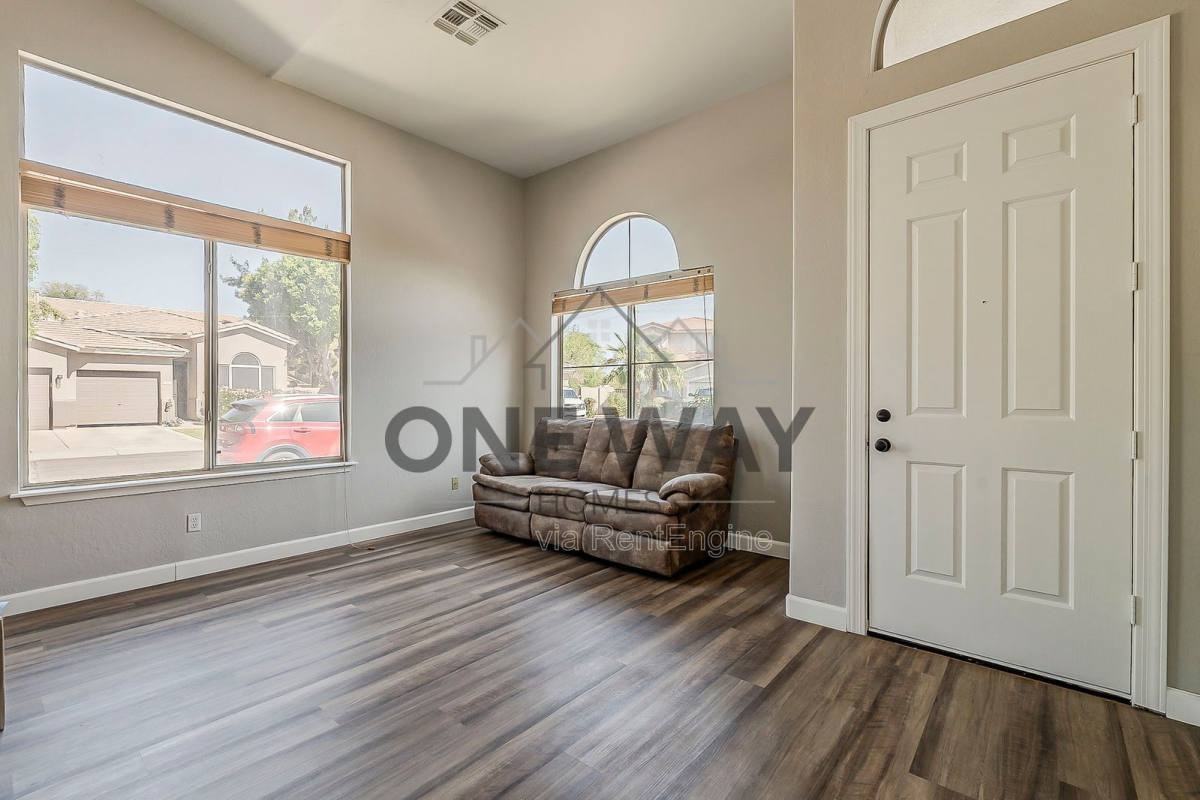 1768 E Marquette Dr - Photo 6 of 10