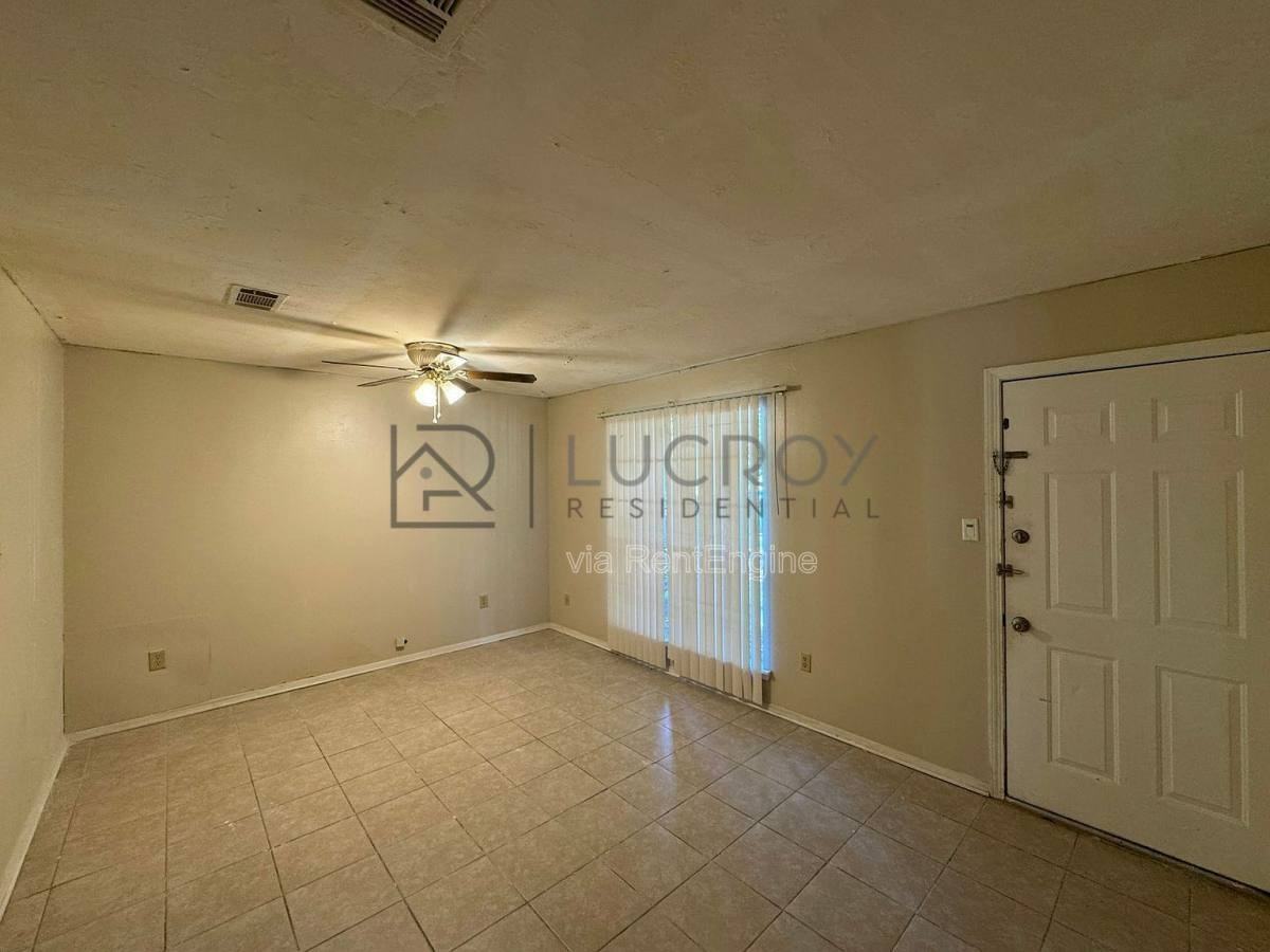 6731 George Washington Dr - Photo 3 of 10