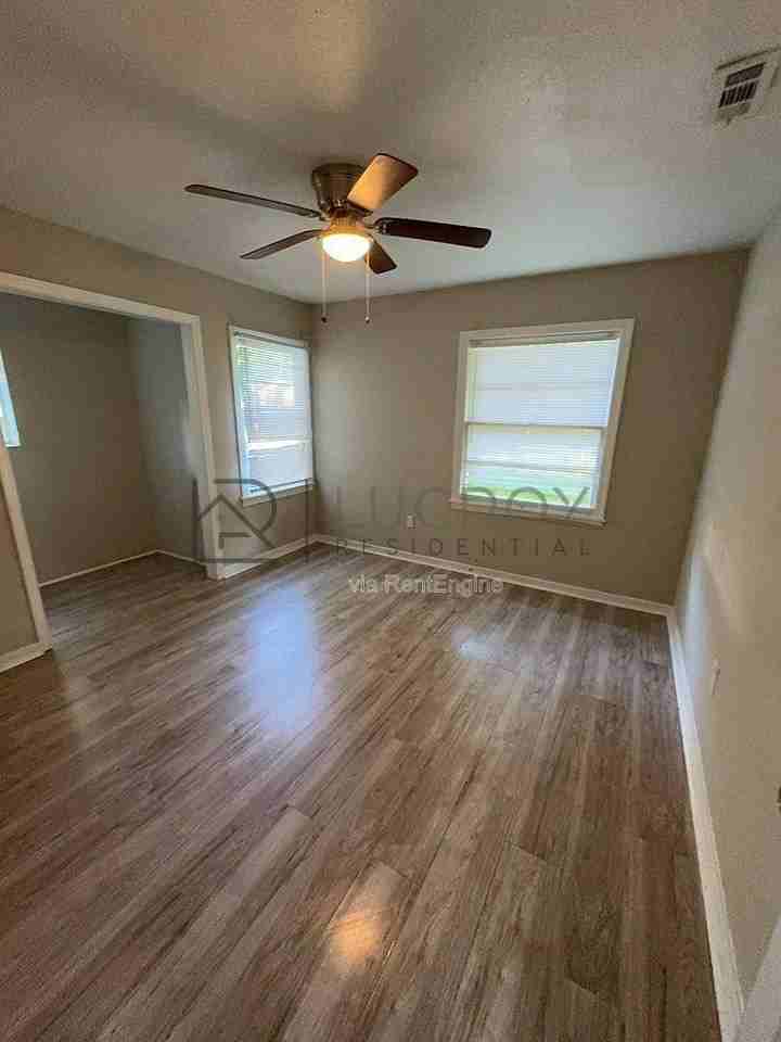 508 Benning Rd - Photo 5 of 10