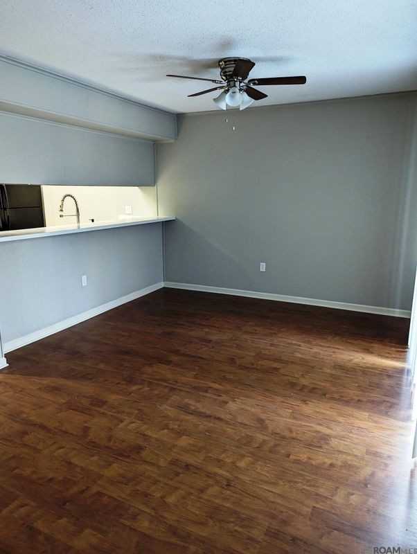 2122 Stonehenge Ave - Photo 6 of 14