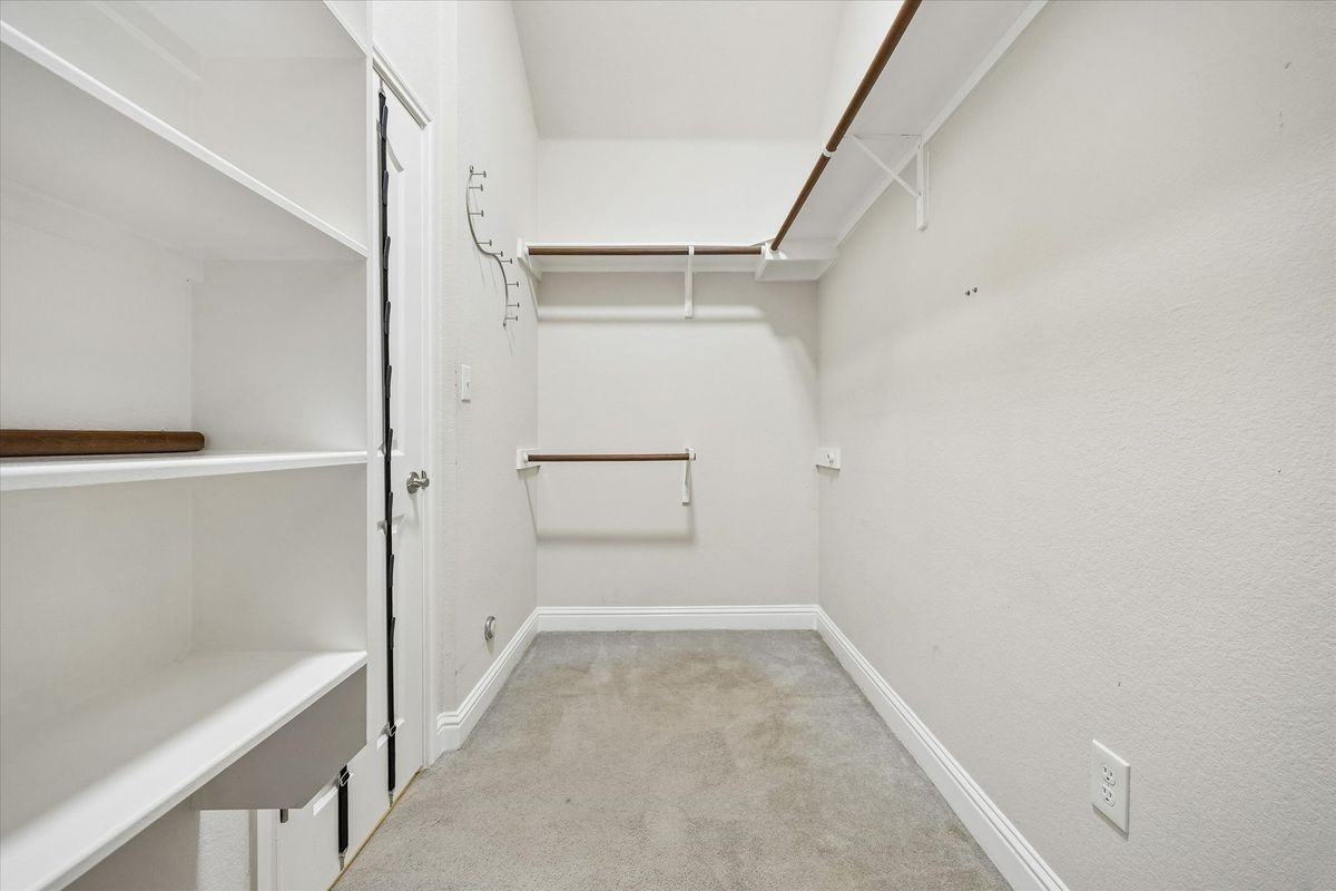 12825 Rush Creek Ln - Photo 4 of 21